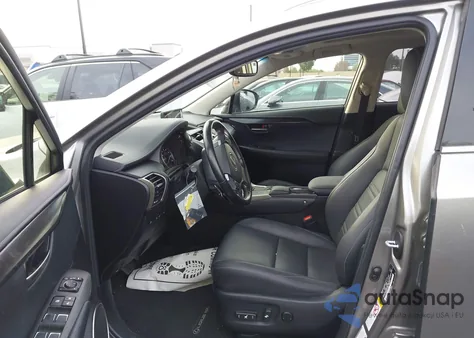 2019 Lexus Nx 300 z USA, uszkodzony, nr VIN JTJYARBZ4K2141948